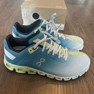 On Cloudflow Sneakers